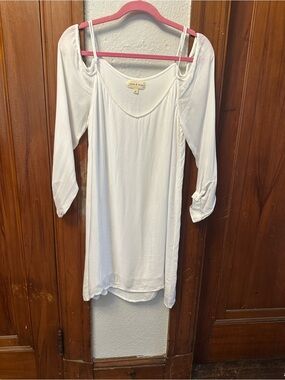 Cloth & Stone White Cold-Shoulder Tunic Top